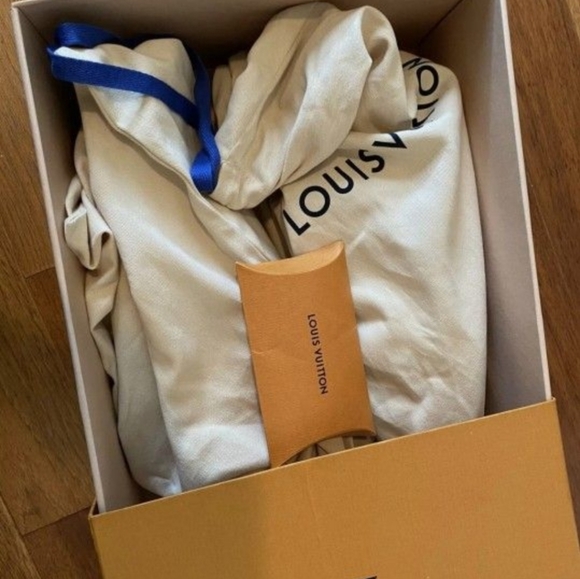 Unisex LV trainers - Picture 8 of 8